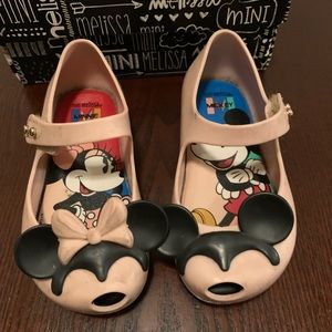 Mini Melissa UltraGirl Disney Twins Size 7 Toddler